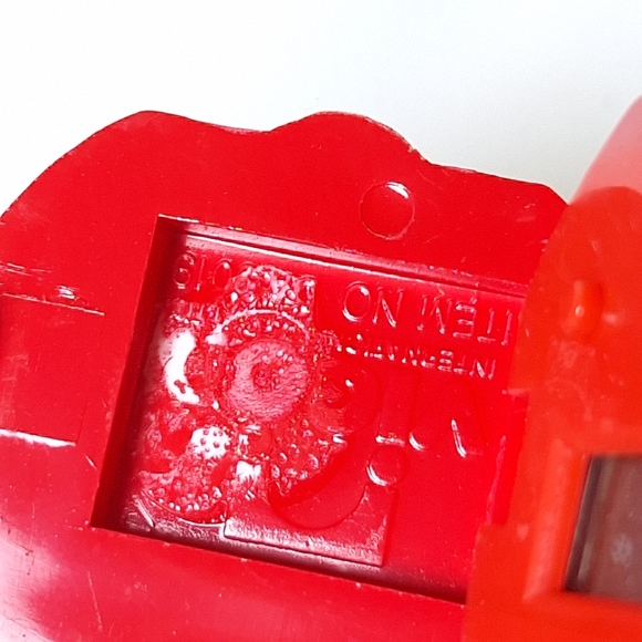 Disney Children's Mickey Mouse LCD Screen Watch, New Battery - Picture 7 of 11